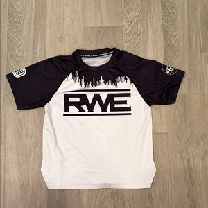 Overtime RWE Boys Black and White T-Shirt Size YM